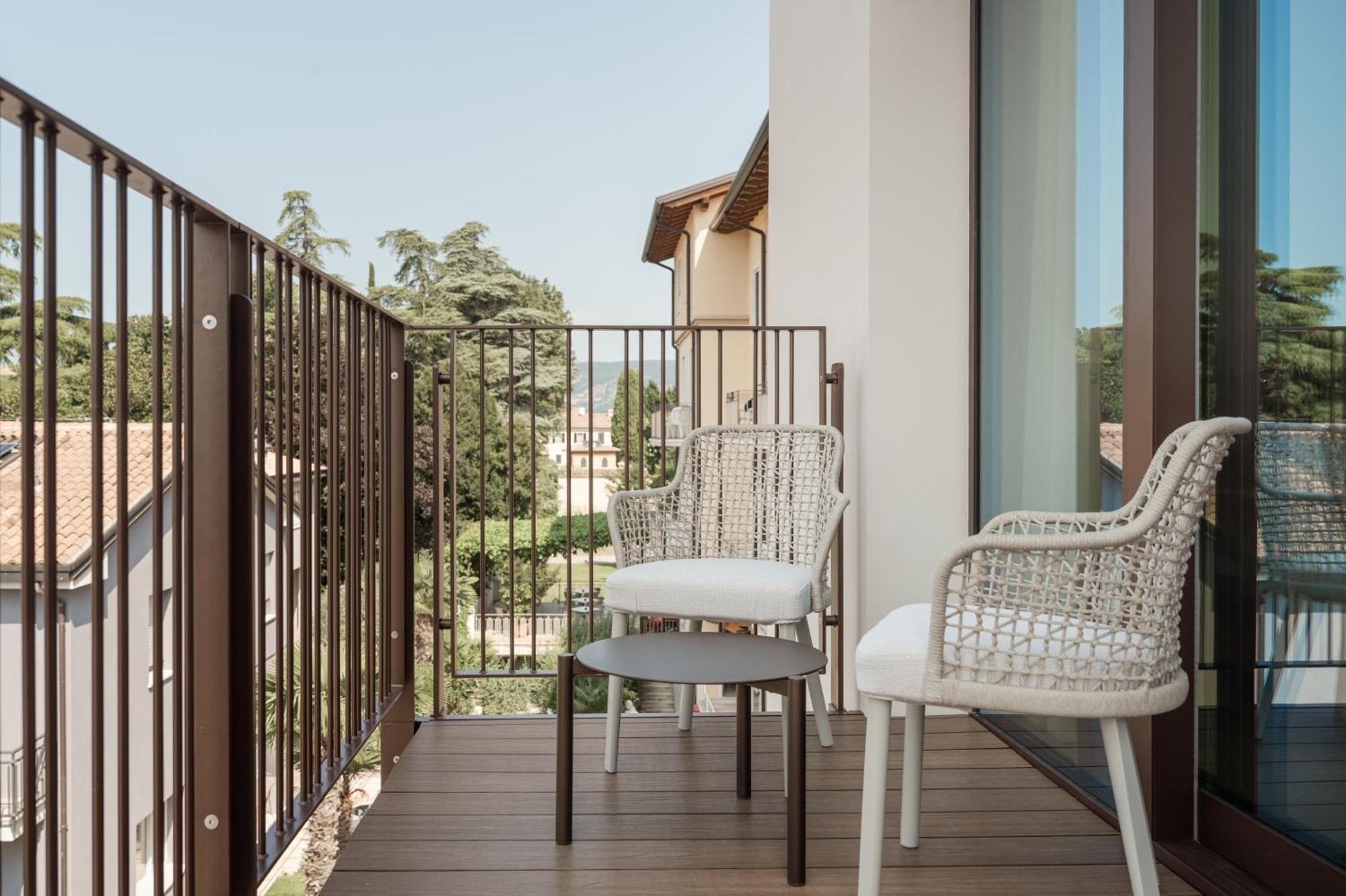 Wanderlust Hotel - Suite & Spa - Apartments & Villas - Bardolino, Lago Di Garda - Verona Luaran gambar